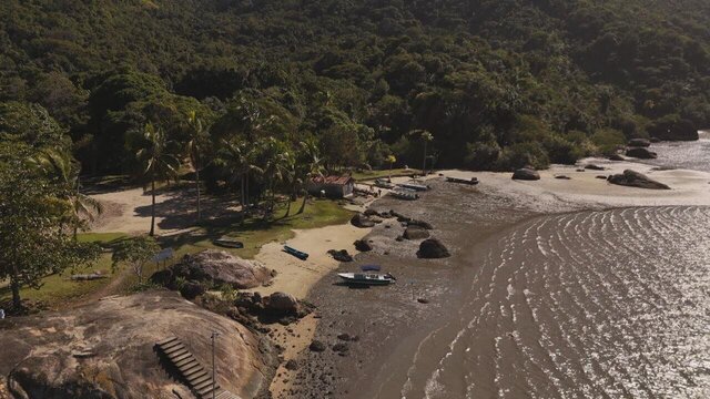 Imagem para Disputa por terras leiloadas ameaça tranquilidade de Paraty e patrimônio mundial