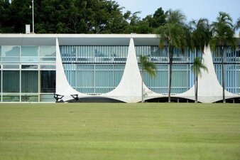 Imagem para Brasil discute tarifas de reciprocidade: Conheça os impactos e o que está em jogo