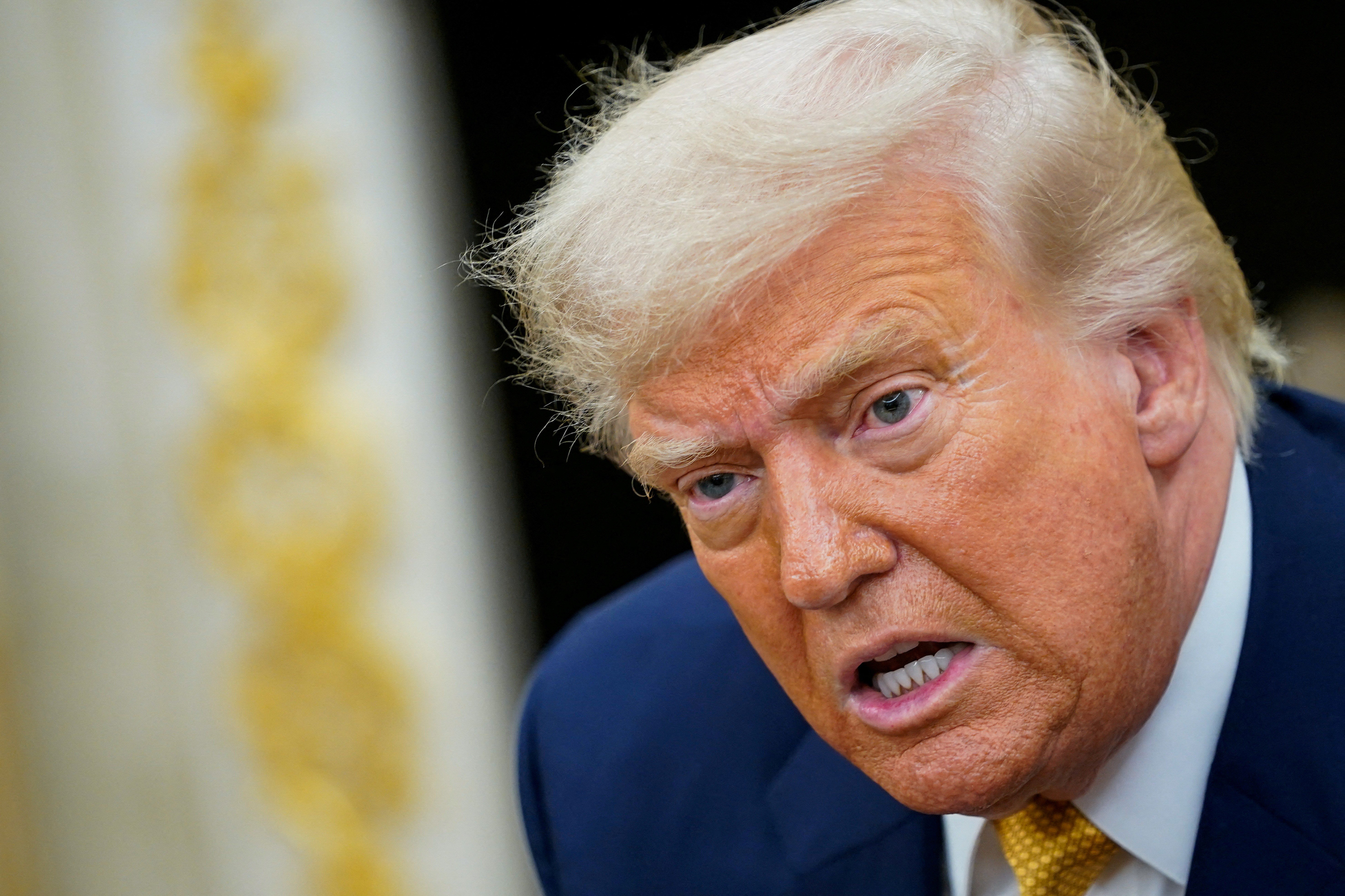 Imagem para Trump ameaça Brics: 'Terminará muito rápido se se formarem significativamente'