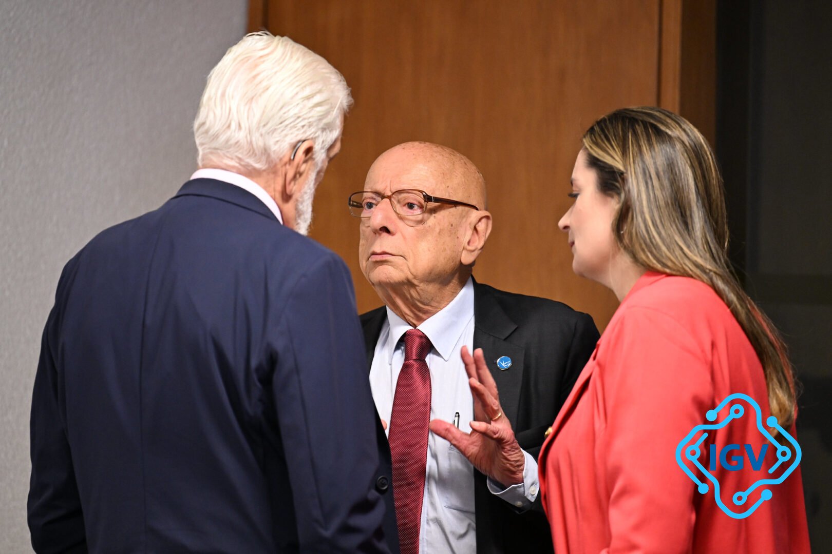 Imagem para Amin viajará com grupo de senadores para tratar do tarifaço de Trump nos EUA