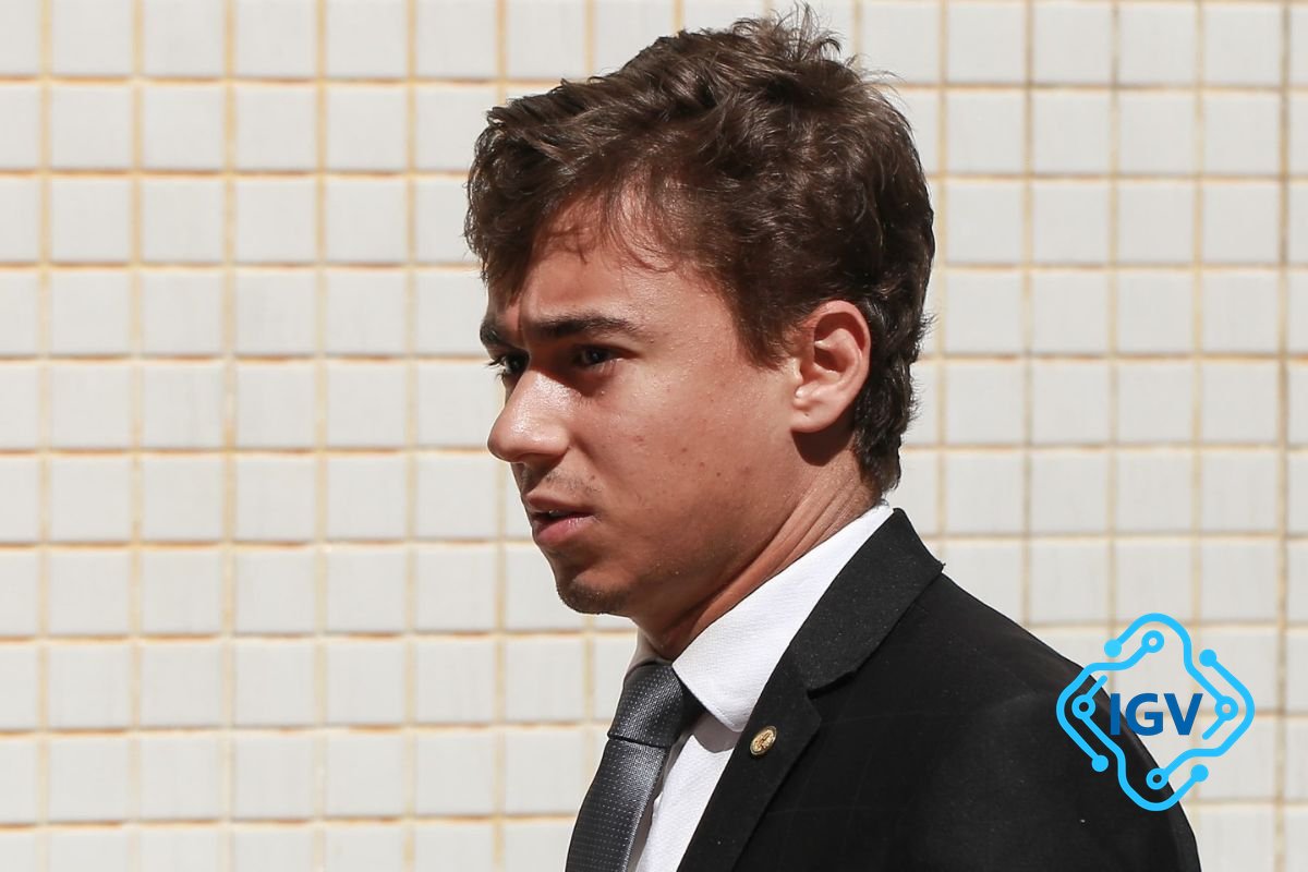 Imagem para Deputado Nikolas Ferreira é Atingido no Rosto e Sangra ao Acompanhar Bolsonaro na Câmara