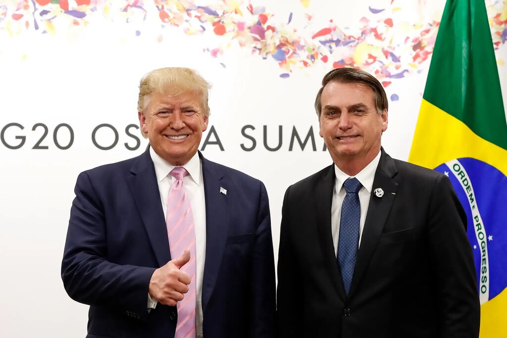 Imagem para Bolsonaro defende anistia contra tarifas de Trump