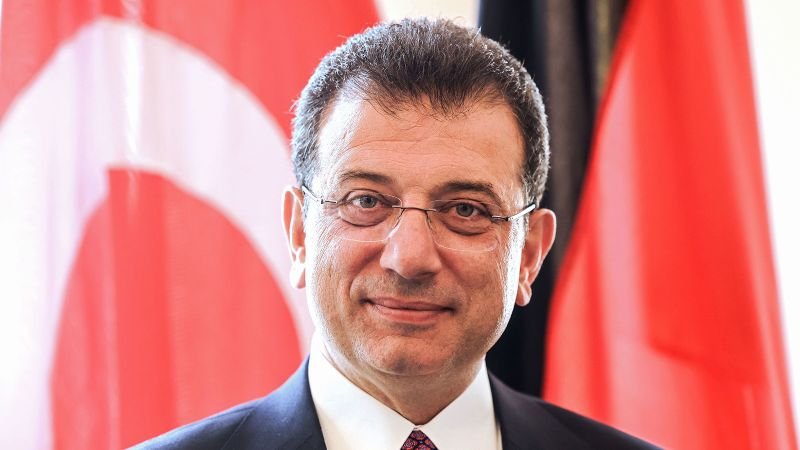 Imagem para Turquia condena prefeito de Istambul acusado de desrespeito a funcionário público