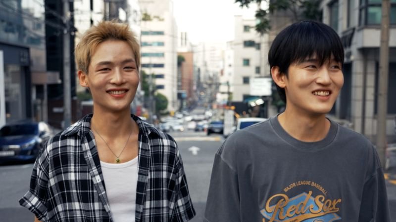 Imagem para Dois fugitivos da Coreia do Norte viram idols de K-pop após treinamento intensivo